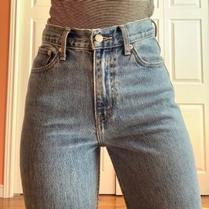 Levi’s Mom Jeans